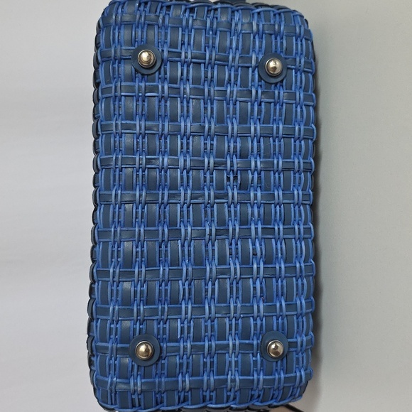 Heidi Carey Blue Woven Leather Freehand Bag. - Picture 16 of 16